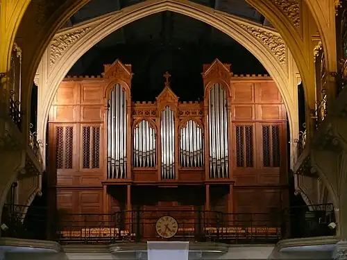 Organ -closer view