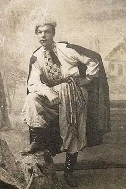 A man in a traditional dress from the outskirts of Mena in Chernihiv region, 1917