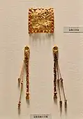 Gold square plate and gold pendant for ear ornaments unearthed from Kofun No.126