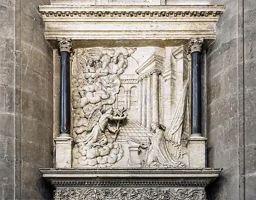 "The Annunciation". Bas-relief of the ambulatory.