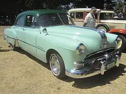 1949 Pontiac Chieftain De Luxe 4-Door Sedan