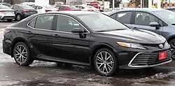 Camry Hybrid XLE (facelift, Canada)