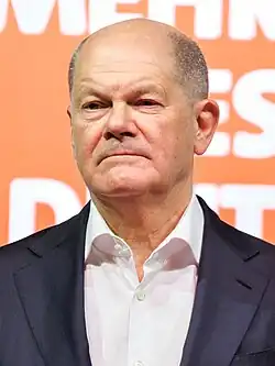 2025-01-23 Politik, SPD-Kanzlerkandidat Olaf Scholz im Gespräch in Erfurt STP 6070 (3x4 cropped).jpg