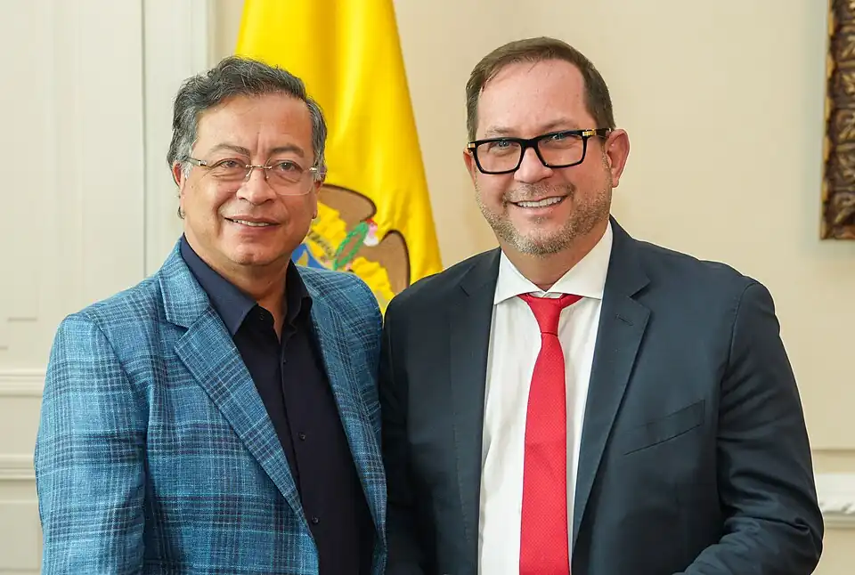 20250722 Encuentro con presidente del Senado-Andrea Puentes3800.jpg