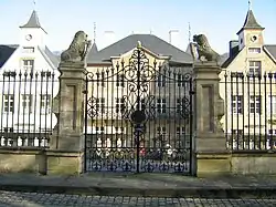 Central entrance gate