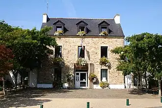 The town hall in Arradon