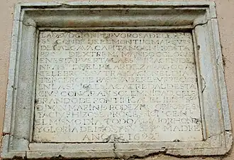 Tribute plaque to the Count of Montijo, Captain General of Extremadura, who ordered to place the image of the Virgin of Pilar