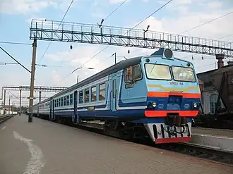 DRB1-04 push-pull trainset with a control car similar to control car of DR1 DMU