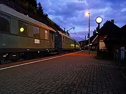 Eilzugwagen 74 770 and the three Donnerbüchsen at Seebrugg passenger station