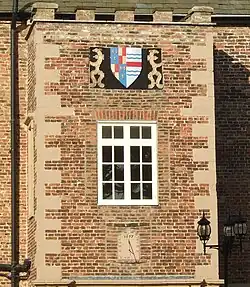 Crest and sundial