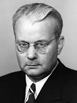 Bundesarchiv B 145 Bild-P001512, Franz Blücher 3x4.jpg