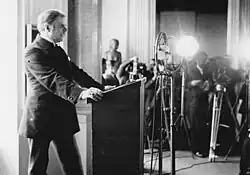 Baluschek opens the Greater Berlin Art Exhibition in 1931