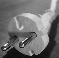 CEE 7/17 2-pin plug; max 16 A, ungrounded