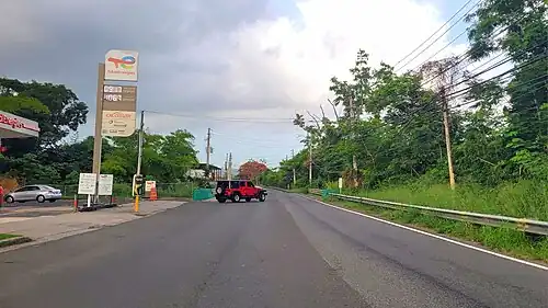 PR-102 east between Santana and Rayo barrios