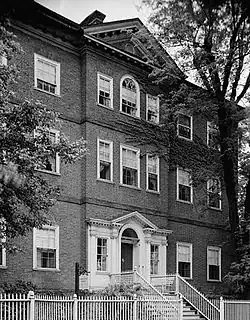 Chase–Lloyd House, May 1942