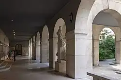 The cloister of the Cordeliers Campus, administered by Sorbonne University.