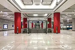 Line 10 concourse (June 2020)