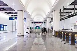Line 3 concourse