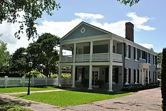 Colonial Village (John Pierson, John and Coulton Skinner, 1925–1926)