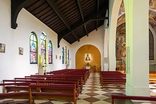 Side aisle and chapel