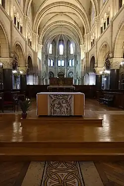 The choir and the central nave