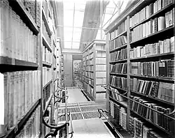 Depot of the Leiden University Library, around 1900.