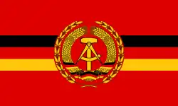 Service flag for combat ships and boats of the People's Navy