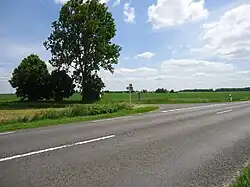 Location of the “Les Bordes” stop at the intersection of the RN 36 with a path leading to the hamlet.