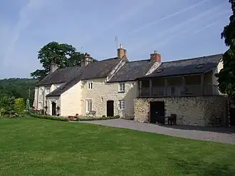 Gelynis Farmhouse and attached cottage and stable