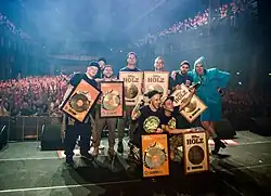 Gold record certification of the singles "Holland" and "Holz"
