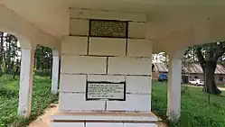 War memorial mass graves