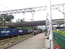 Gorakhpur Junction–Lokmanya Tilak Terminus Sant Kabir Dham Superfast Express leaving Kasara with WAG-7 bankers