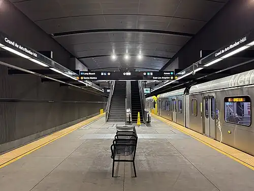 Grand Avenue Arts/Bunker Hill station platform