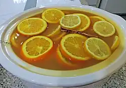 Hot spiced apple cider