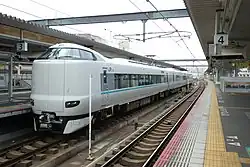 287 series at Nara station on a Mahoroba service on April 6, 2020