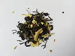 Jaekseol tea blended with magnolia petals
