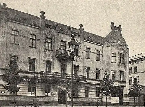 "Izba Rzemiosła" in 1938 with original facade