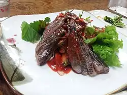 Jaridom-hoe (raw pearl-spot chromis)