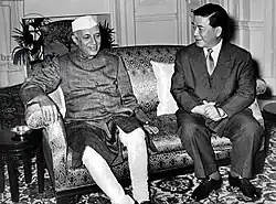 Ngo Dinh Diem meeting with Indian Prime Minister Jawaharlal Nehru during a visit to India on 8 November 1957
