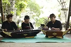 Image 11Kacapi and suling, traditional musical instruments from Banten and West Java (from Culture of Indonesia)
