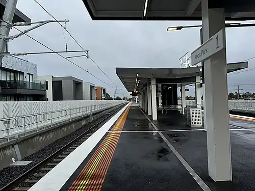 Southbound view from Platform 1 at Keon Park