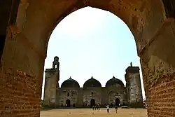 Khan Masjid