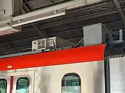 Roof-mounted resistor for regenerative braking