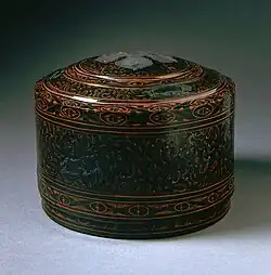 Lidded cosmetic box, Western Han dynasty, about 100 BC – 25 AD