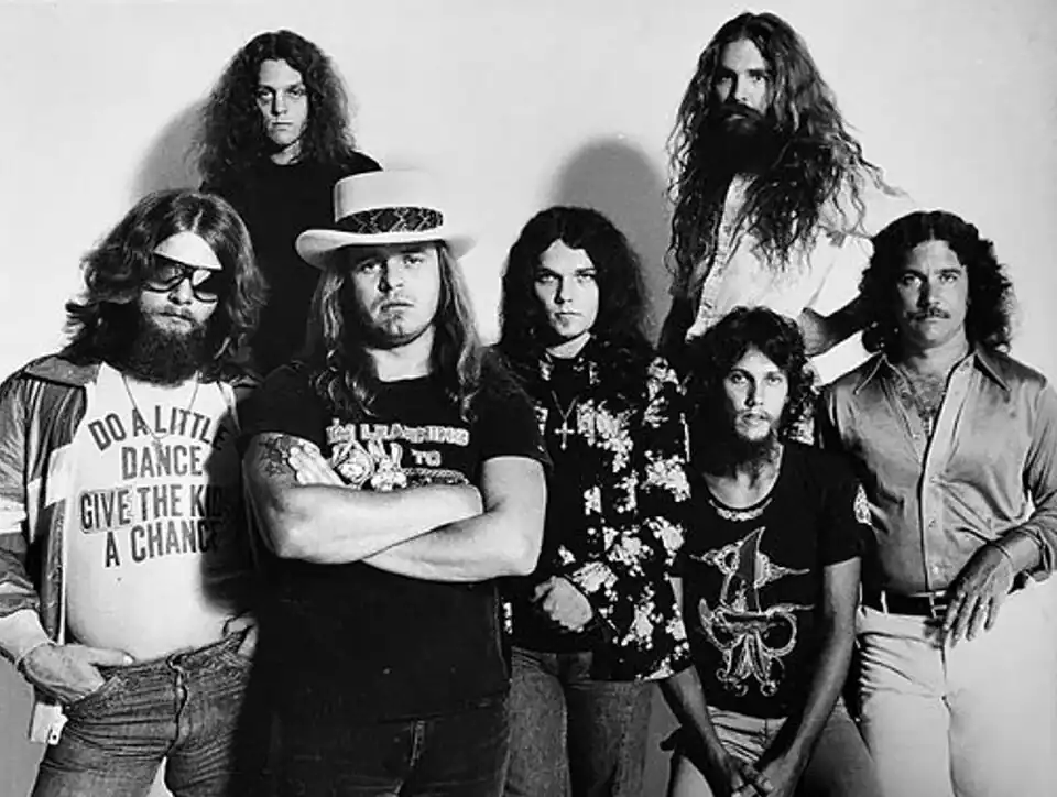 Lynyrd Skynyrd in 1977. From left to right: Leon Wilkeson, Allen Collins, Ronnie Van Zant, Gary Rossington, Artimus Pyle, Steve Gaines, and Billy Powell.