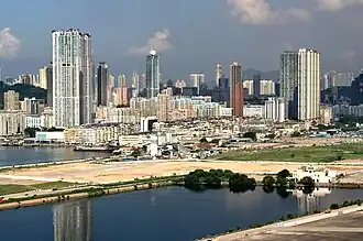 13 Streets (foreground)