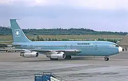 Quad-engine wing-mounted jetliner with turbojets