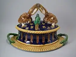 Pie-dish with heads of hares and ducks