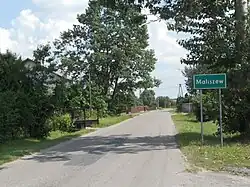 Street and road sign of Maliszew