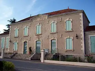 The town hall in Mauvezin-sur-Gupie